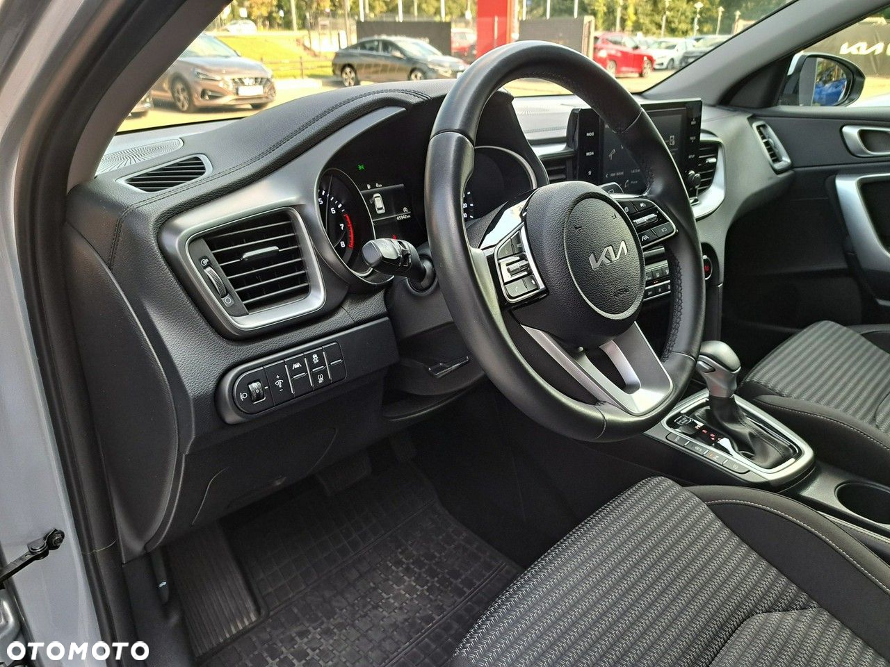 Kia Ceed 1.5 T-GDI M - 17
