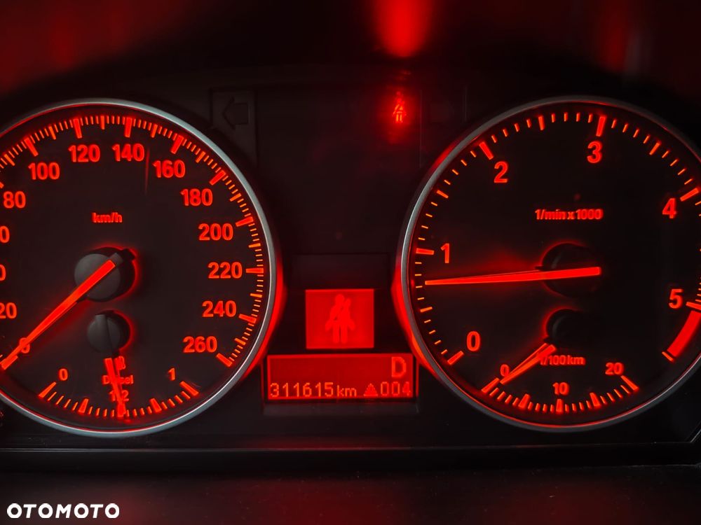 BMW Seria 3 318d - 20