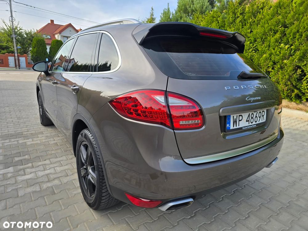 Porsche Cayenne Platinum Edition - 37