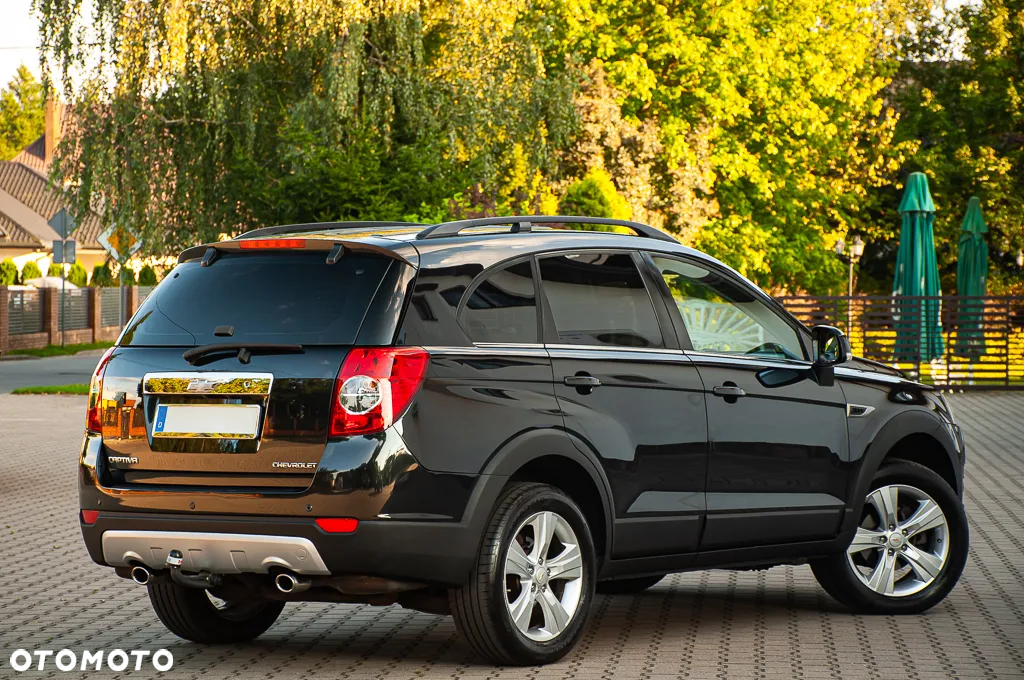 Chevrolet Captiva ver-2-4-2wd-7-sitzer-ls-family-edition - 3