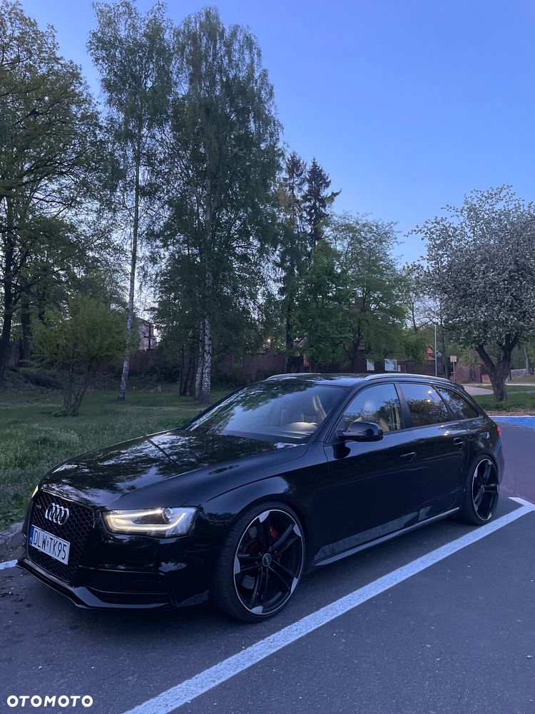 Audi A4 Avant 2.0 TDI Quattro S tronic - 1