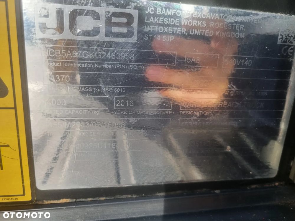 JCB 540-140 jak Manitou MT 1440 BC38 - 23