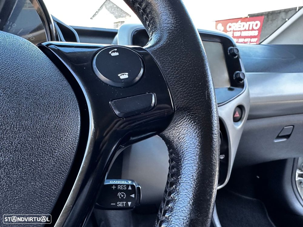 Toyota Aygo 1.0 X-Play Plus+X-Touch - 21