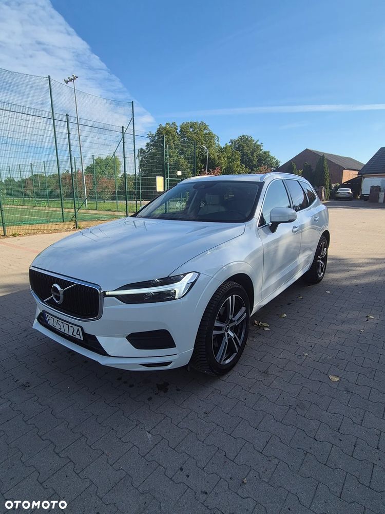 Volvo XC 60 T5 AWD Momentum - 2