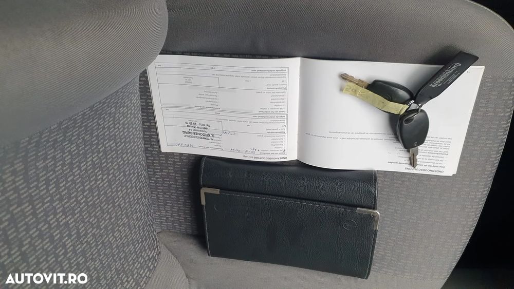 Dacia Logan MCV 1.6 16V Laureate - 24