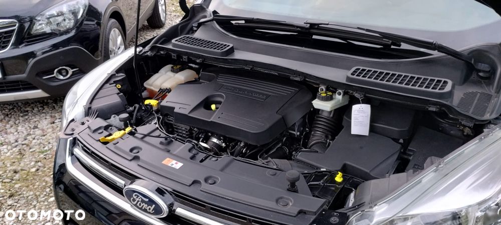 Ford Kuga 2.0 TDCi 4x4 Titanium - 36
