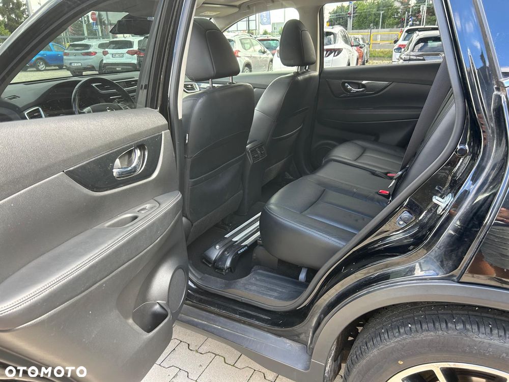 Nissan X-Trail 1.6 DCi Tekna 2WD Xtronic 7os - 21