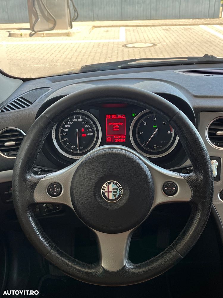 Alfa Romeo 159 2.0 Multijet 16v Distinctive - 14