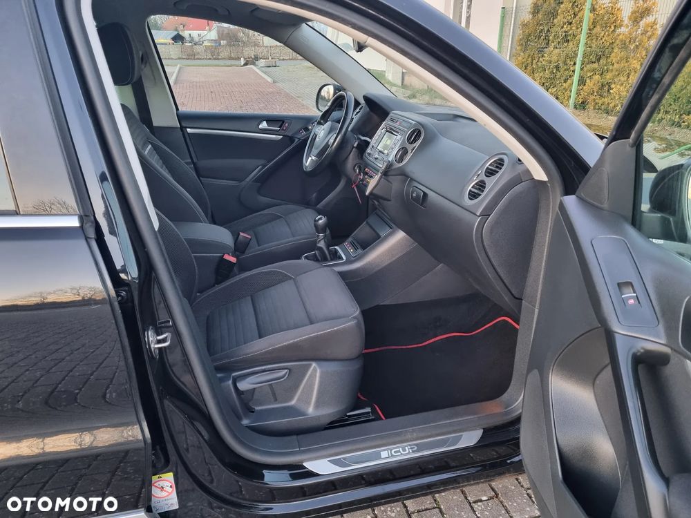 Volkswagen Tiguan 2.0 TDI DPF 4Motion Cup Sport & Style - 32