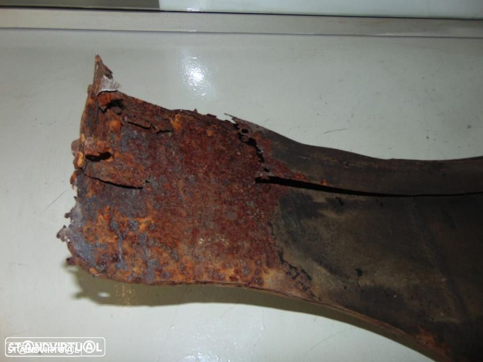 Toyota KE 30 ou 36 guarda-lamas - 7