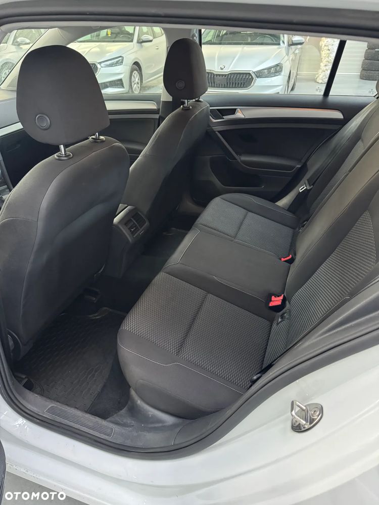 Volkswagen Golf 1.0 TSI Trendline - 8