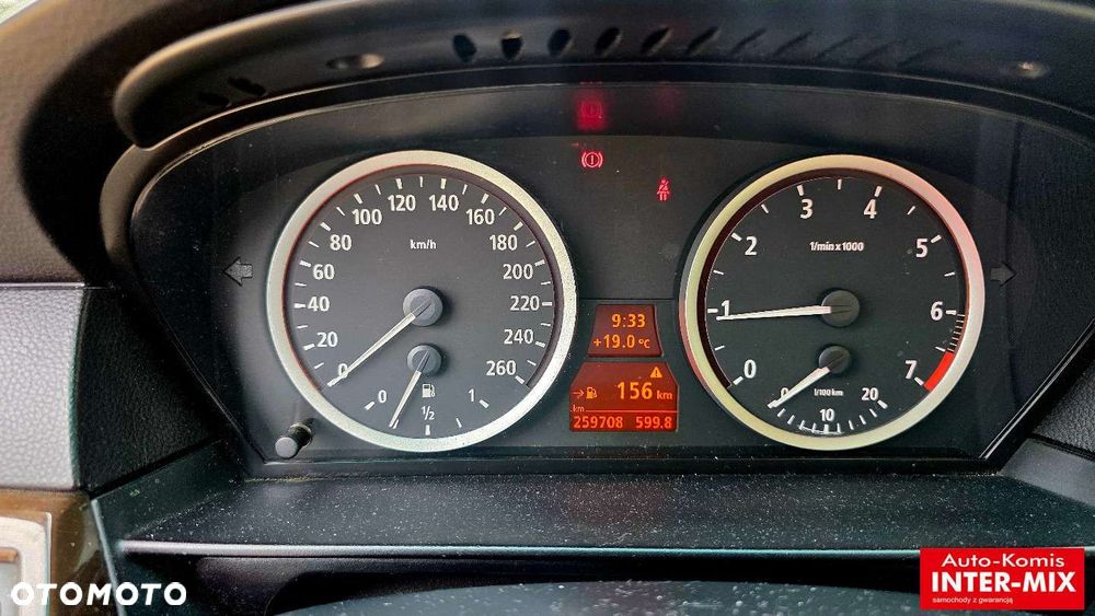 BMW Seria 5 523i - 10