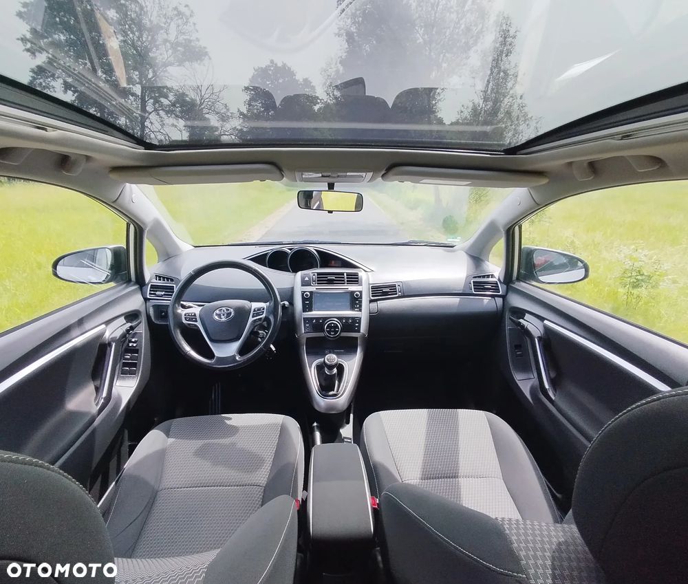 Toyota Verso 1.8 Prestige - 12