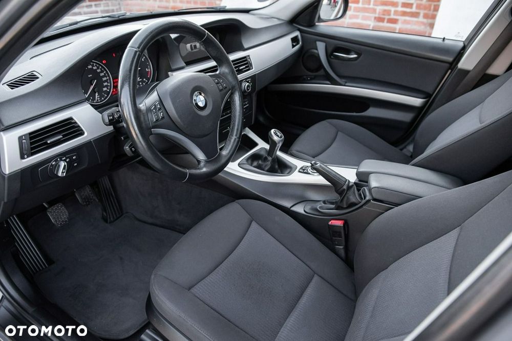 BMW Seria 3 - 7
