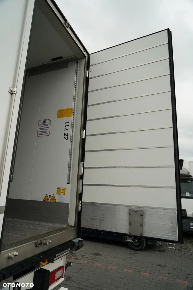 Schmitz Cargobull CHŁODNIA / THERMO KING SLX 300 / DOPPELSTOCK / 2025 ROK / - 21