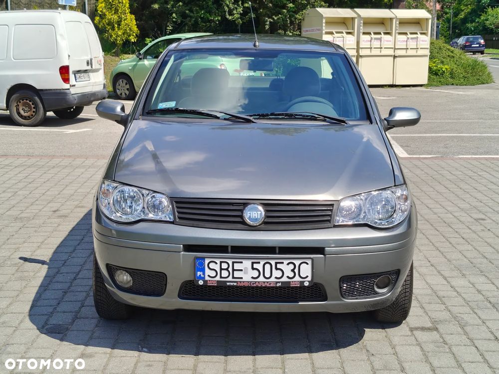 Fiat Albea 1.4 Dynamic - 17