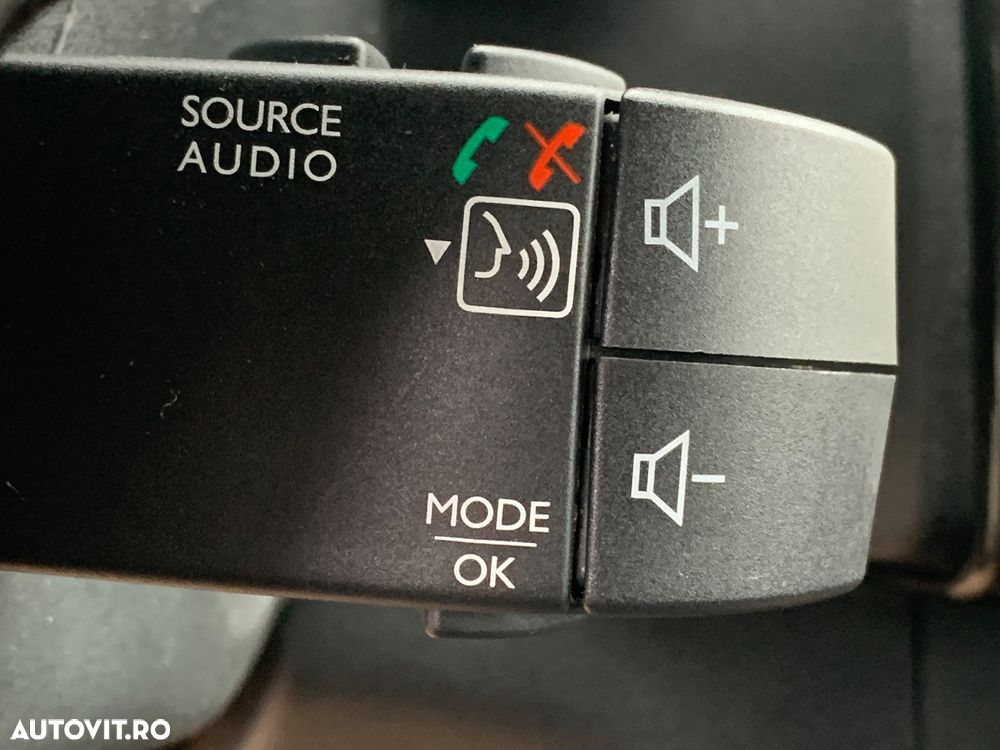 Dacia Logan MCV dCi 90 Prestige - 16