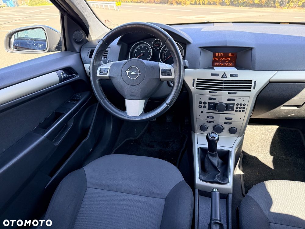 Opel Astra 1.6 Edition 111 Jahre - 18