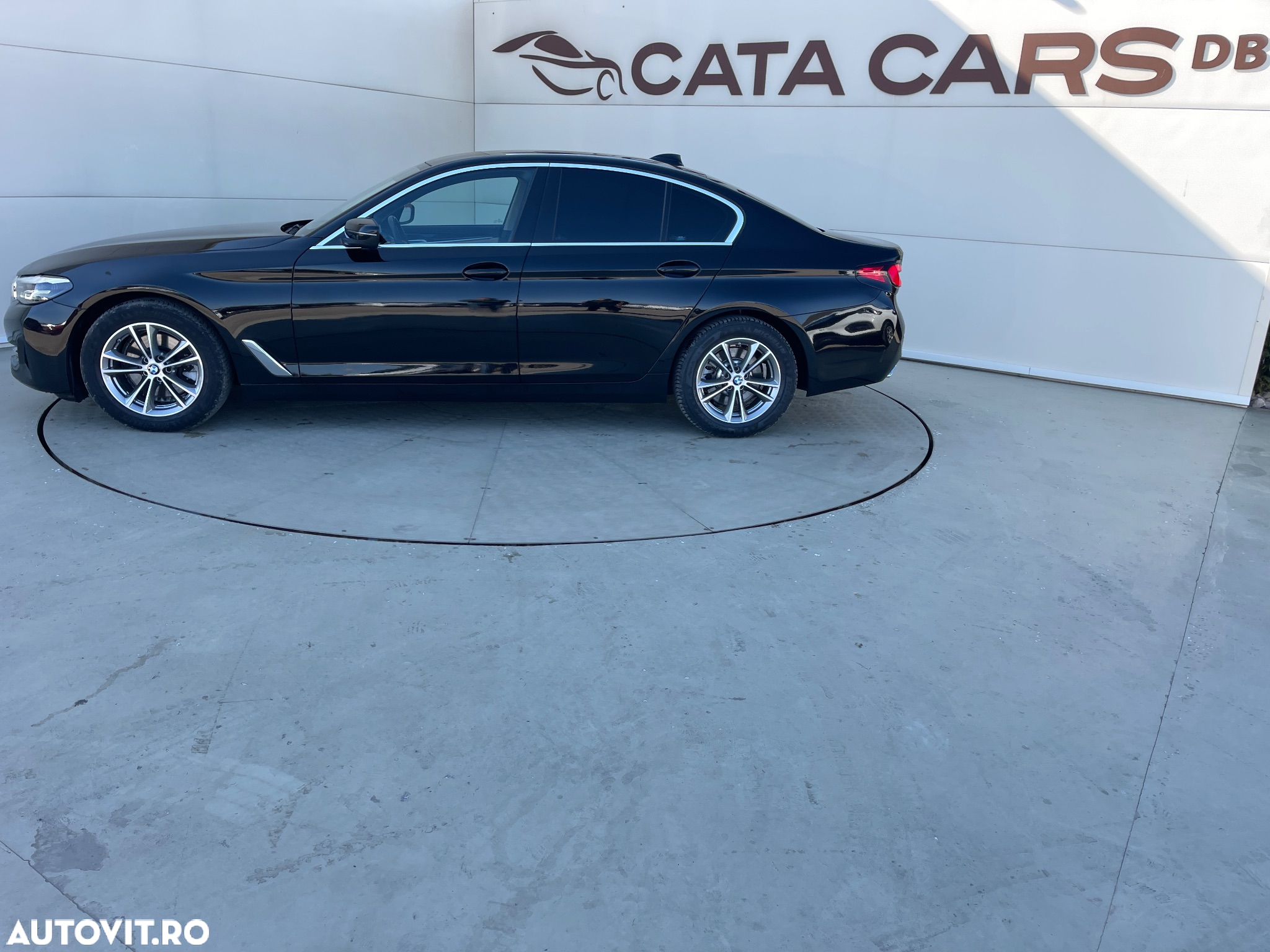 BMW Seria 5 520i AT MHEV - 7