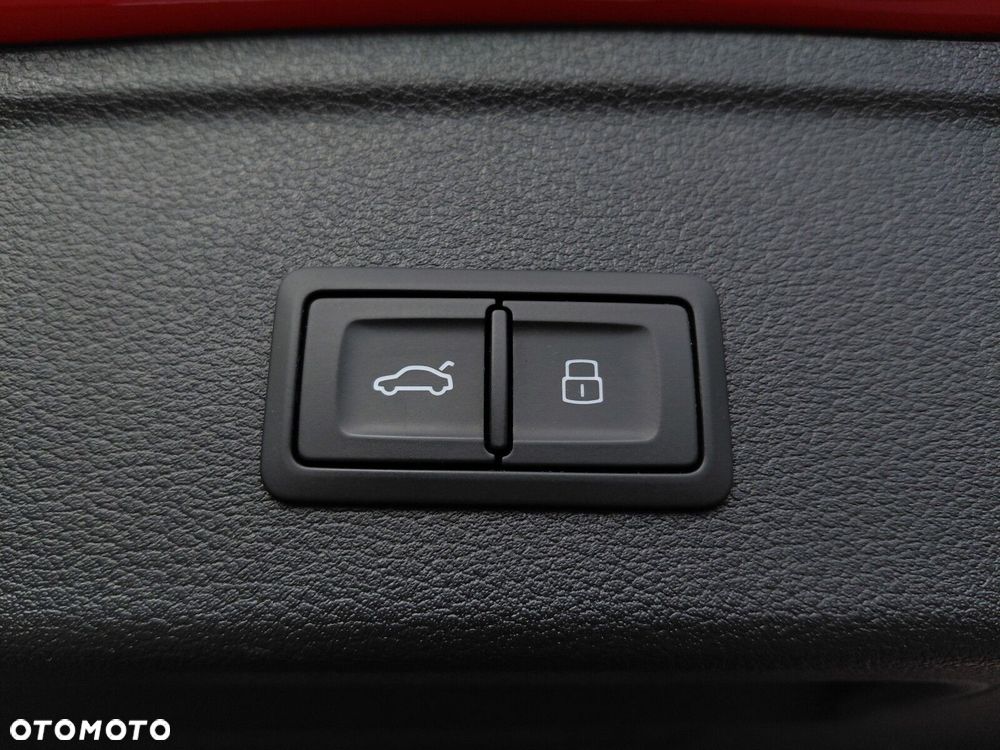 Audi A4 Avant 40 TFSI mHEV S Line S tronic - 33