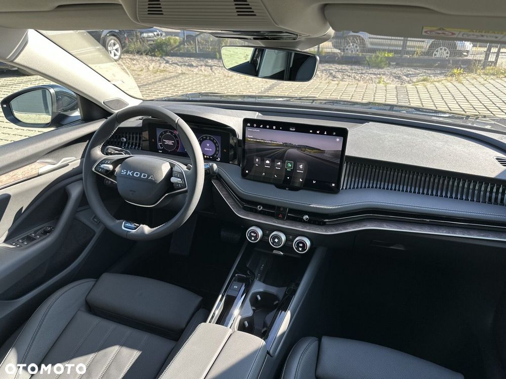 Skoda Superb 2.0 TSI L&K DSG - 22