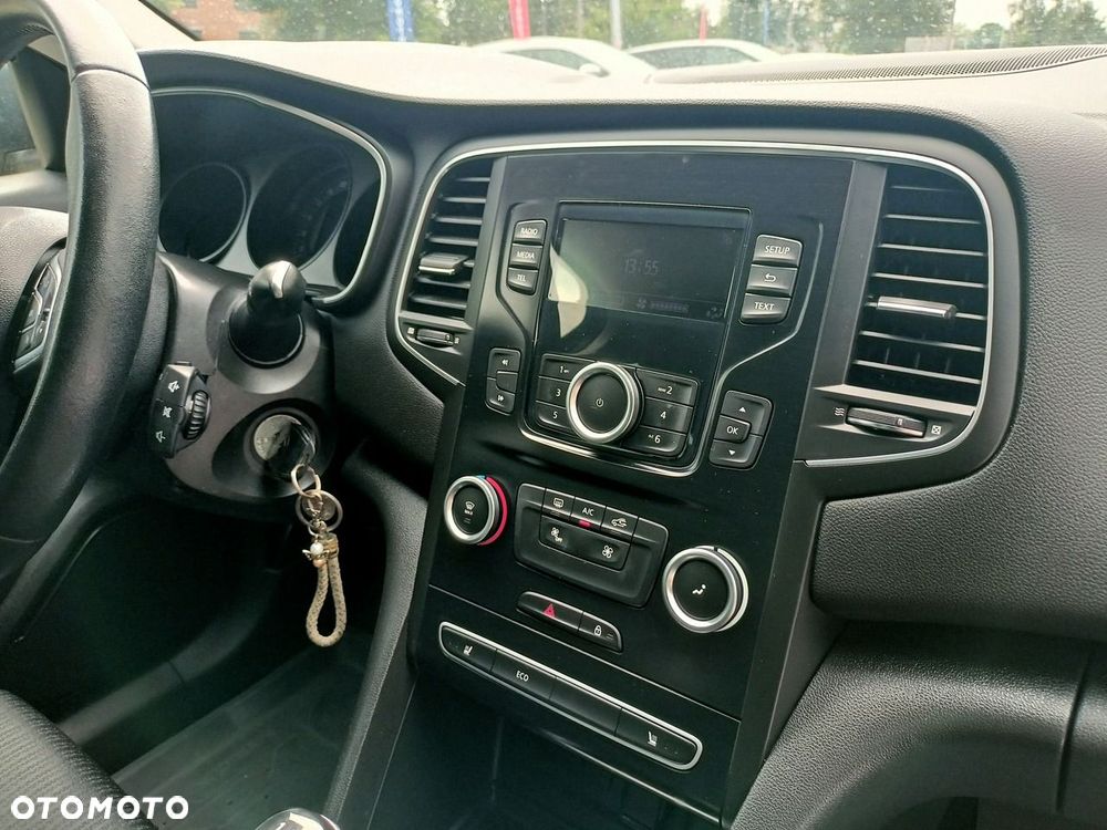 Renault Megane 1.6 SCe Life - 37