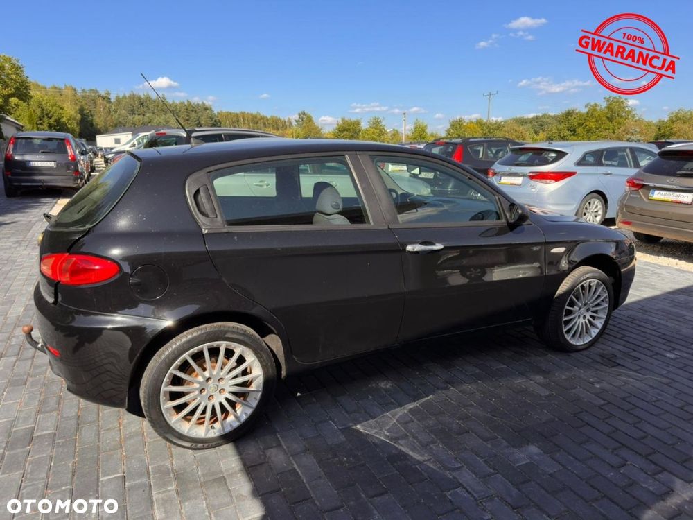 Alfa Romeo 147 - 12