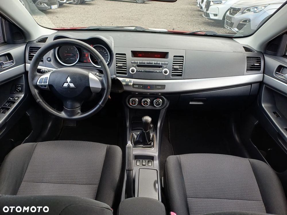 Mitsubishi Lancer 1.6 ClearTec Invite - 19