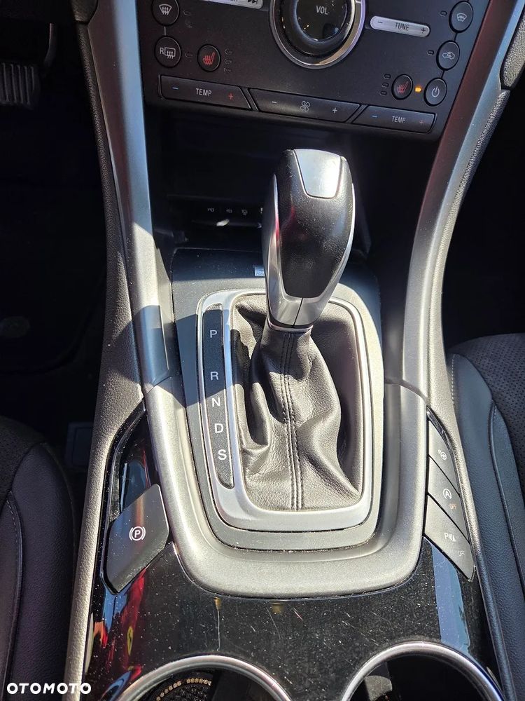 Ford Mondeo 2.0 TDCi STart-Stopp PowerShift-Aut Titanium - 24
