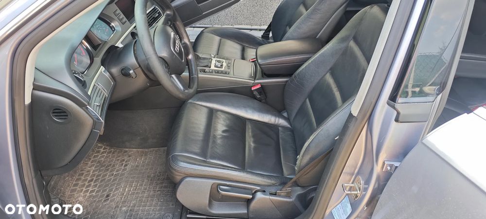 Audi A6 Limousine 2.4 - 15