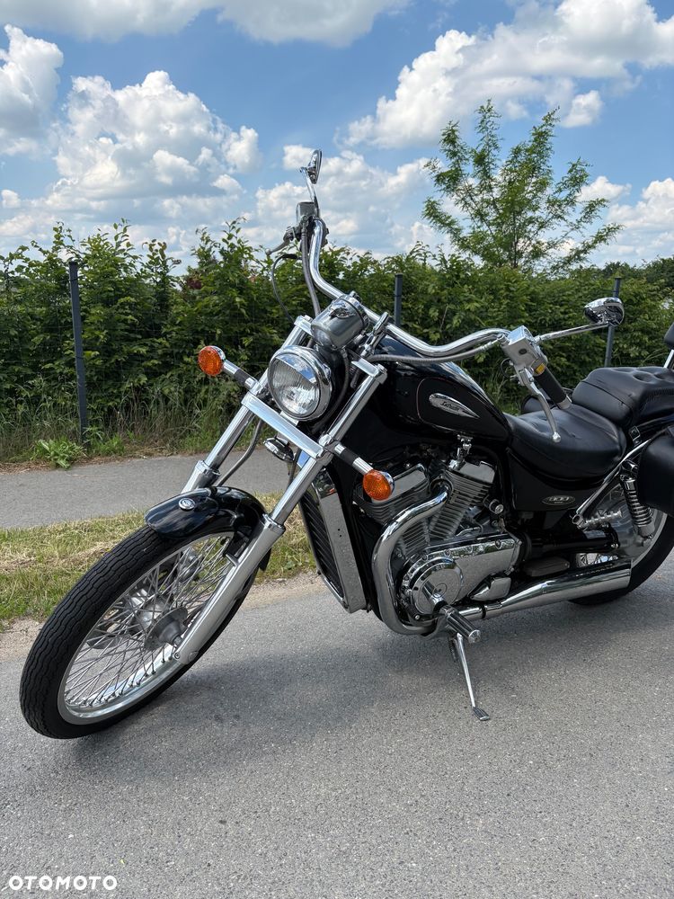 Suzuki Intruder - 7
