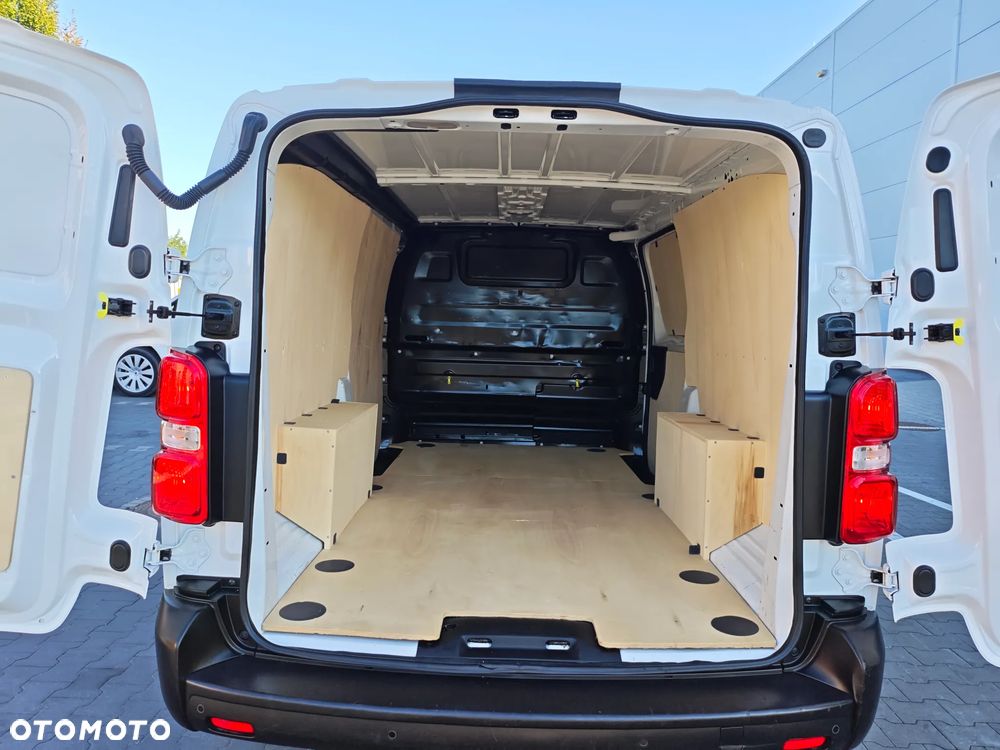 Opel Vivaro - 31