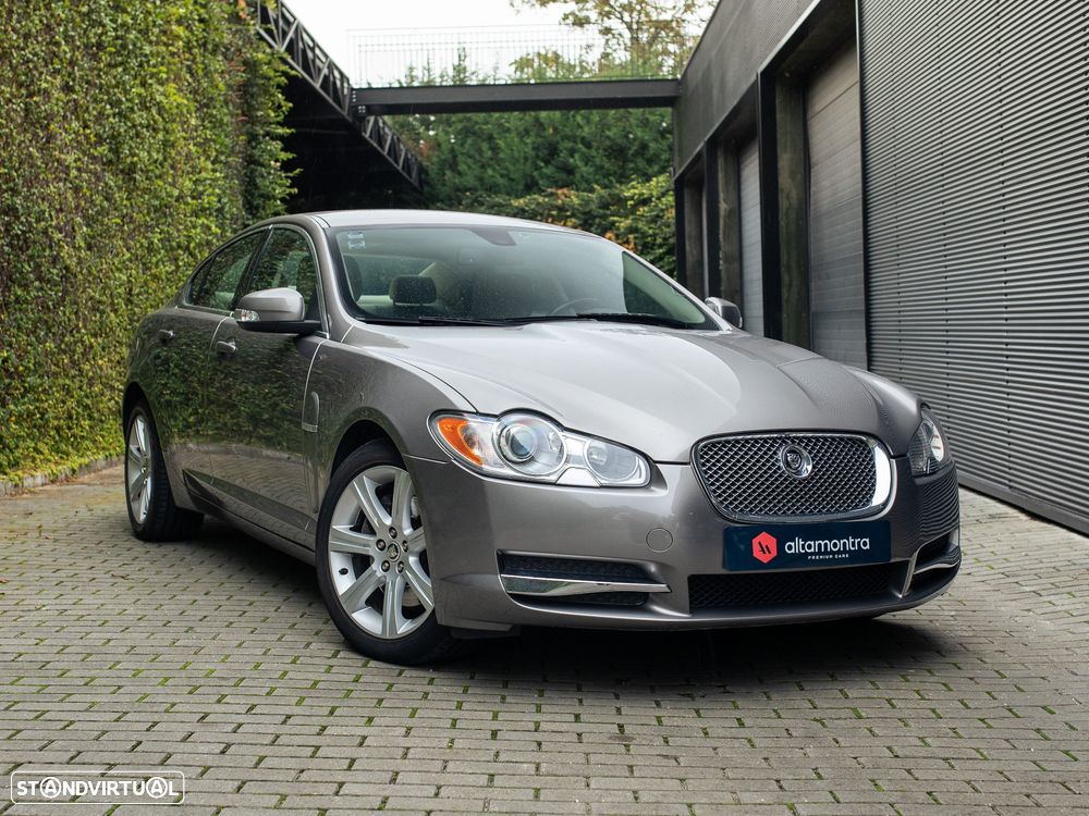 Jaguar XF 2.7 D V6 Luxury - 1