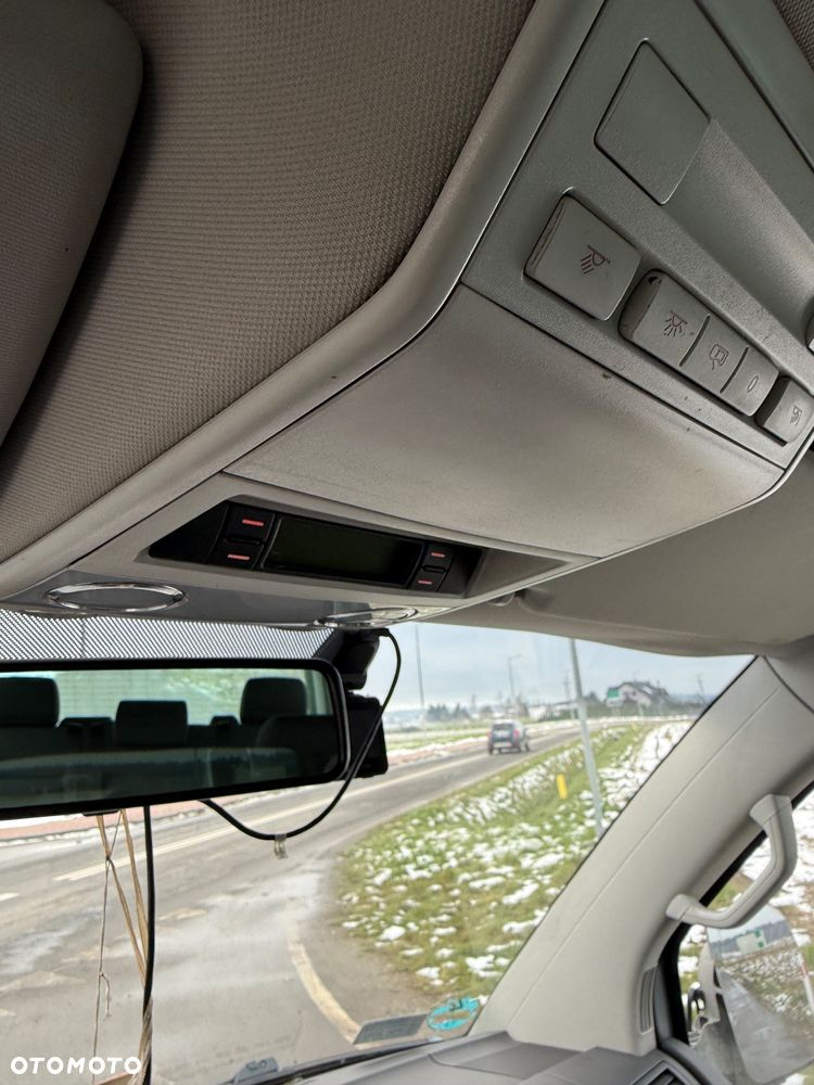 Volkswagen Multivan - 9