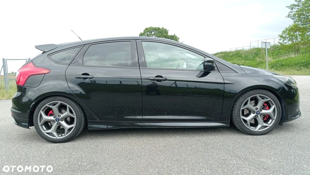 Ford Focus 2.0 EcoBoost ST mit Leder-Sport-Paket - 4