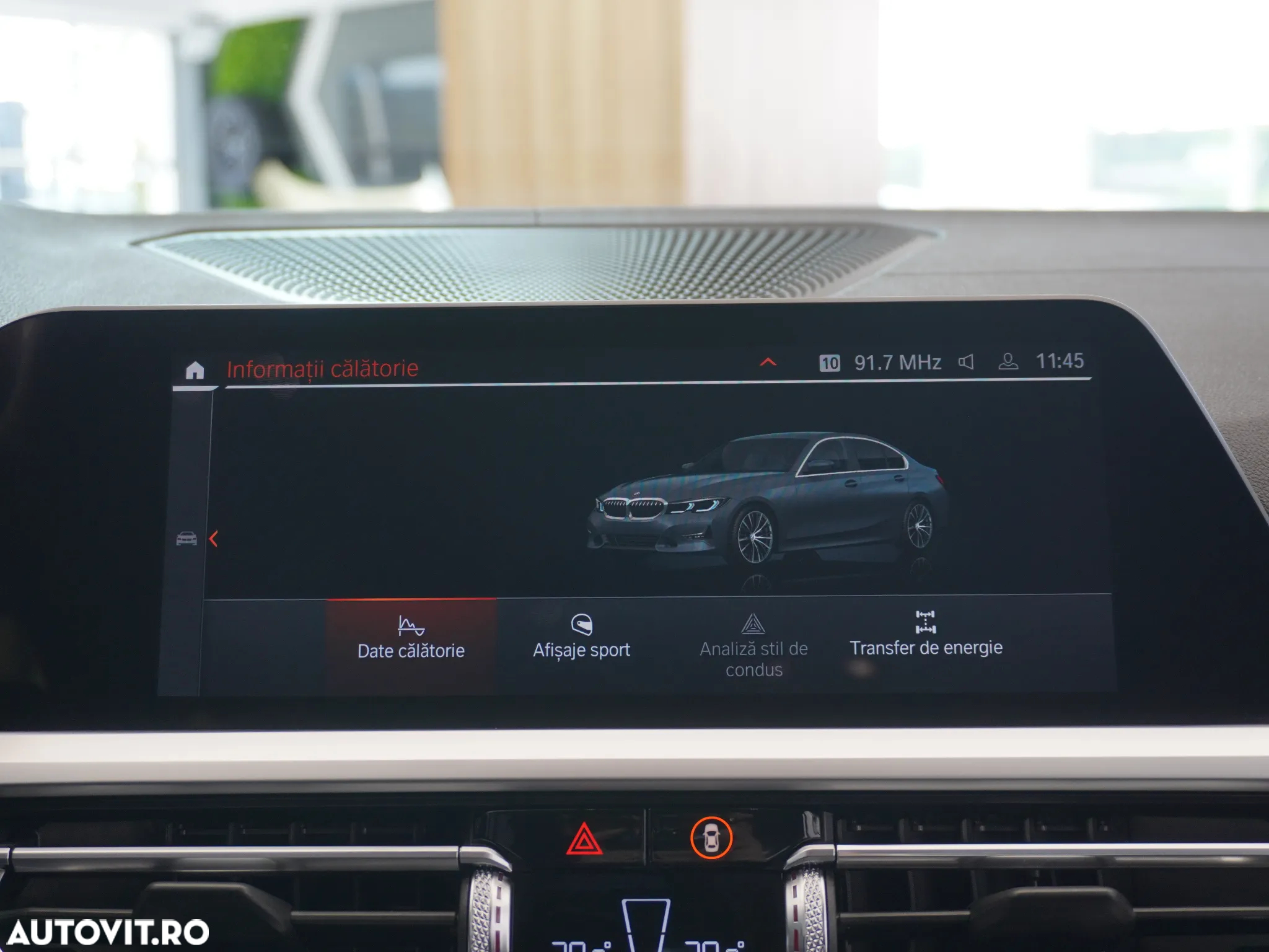 BMW Seria 3 318d Aut. Luxury Line - 34