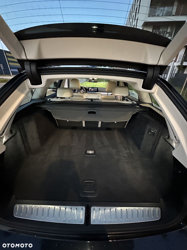 BMW Seria 5 520d Luxury Line - 12