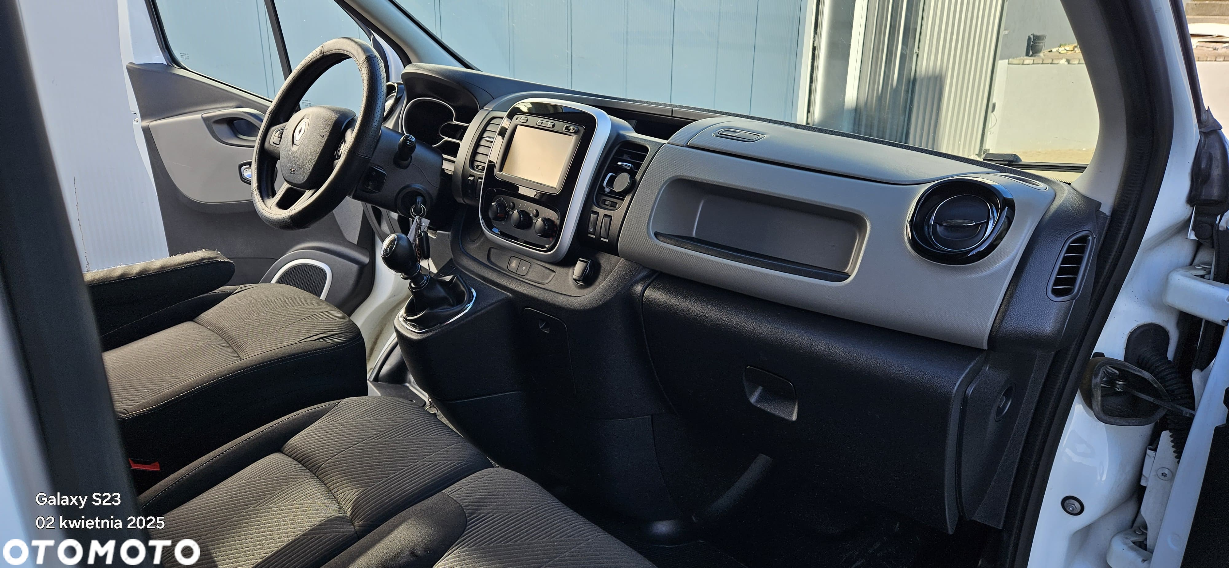 Renault Trafic - 16