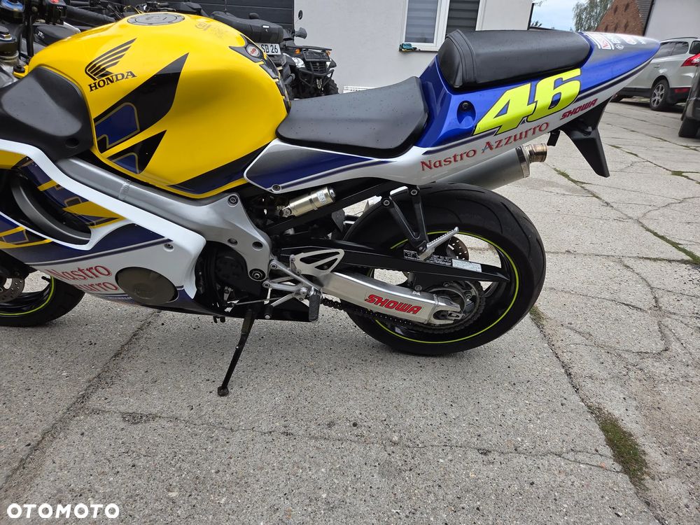 Honda CBR - 8