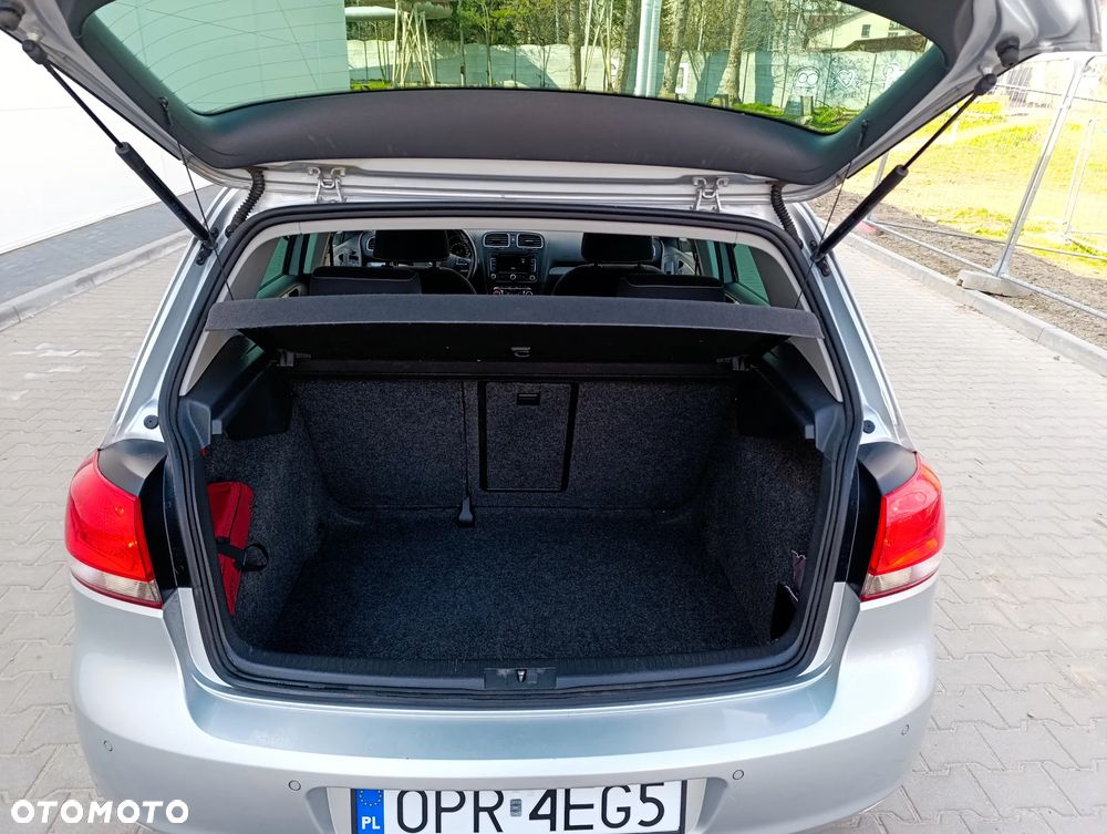 Volkswagen Golf 1.6 TDI DPF BlueMotion Technology MATCH - 29