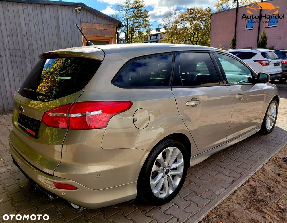 Ford Focus - 11