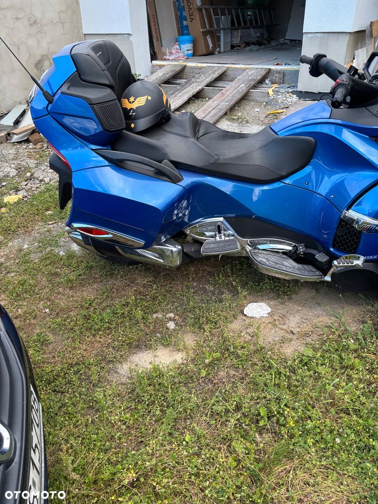 Can-Am Spyder - 3