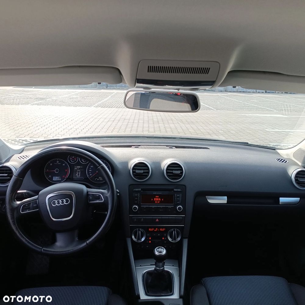 Audi A3 Sportback 2.0 TDI DPF Attraction - 7