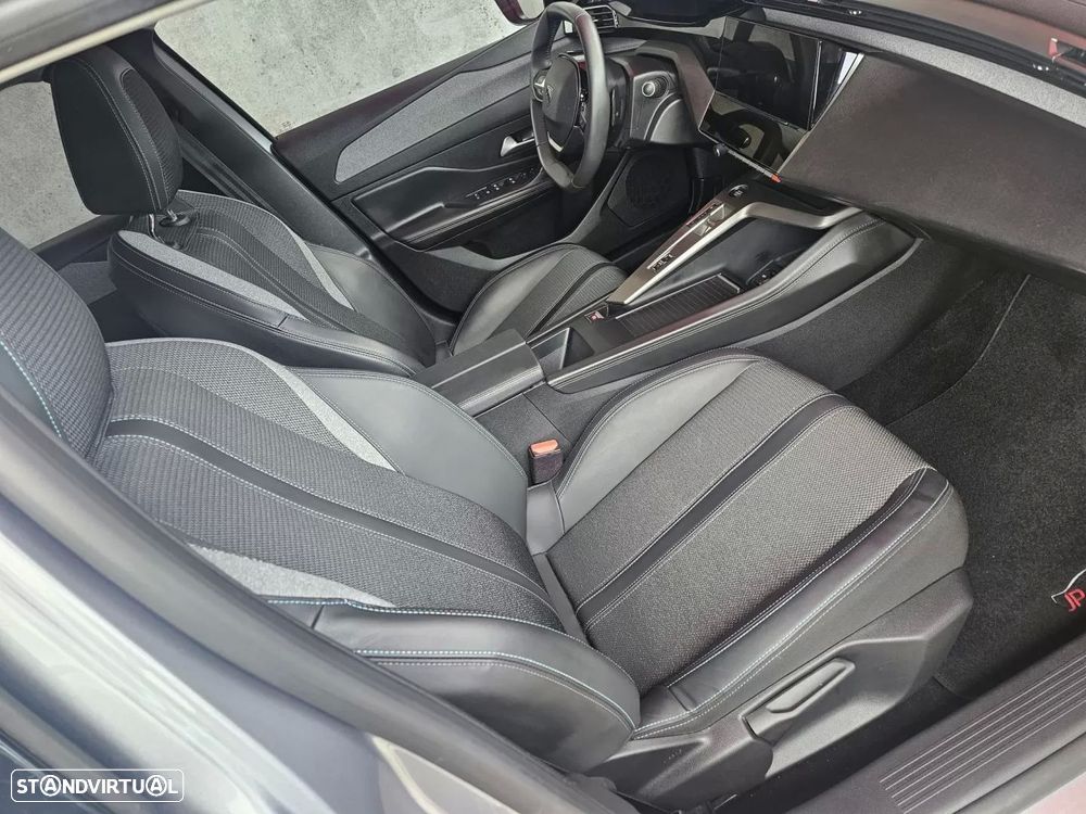 Peugeot 308 SW 1.2 PureTech Allure Pack EAT8 — fotografia 10