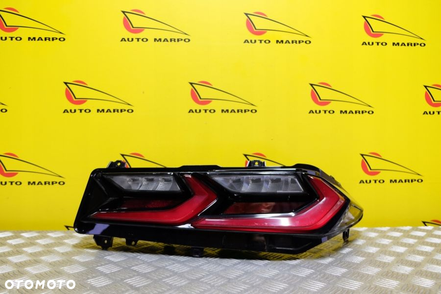 CHEVROLET CORVETTE C8 2019- LAMPA TYŁ PRAWA LED USA - 2