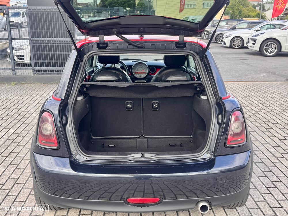 MINI 3 Portas Cooper D - 19