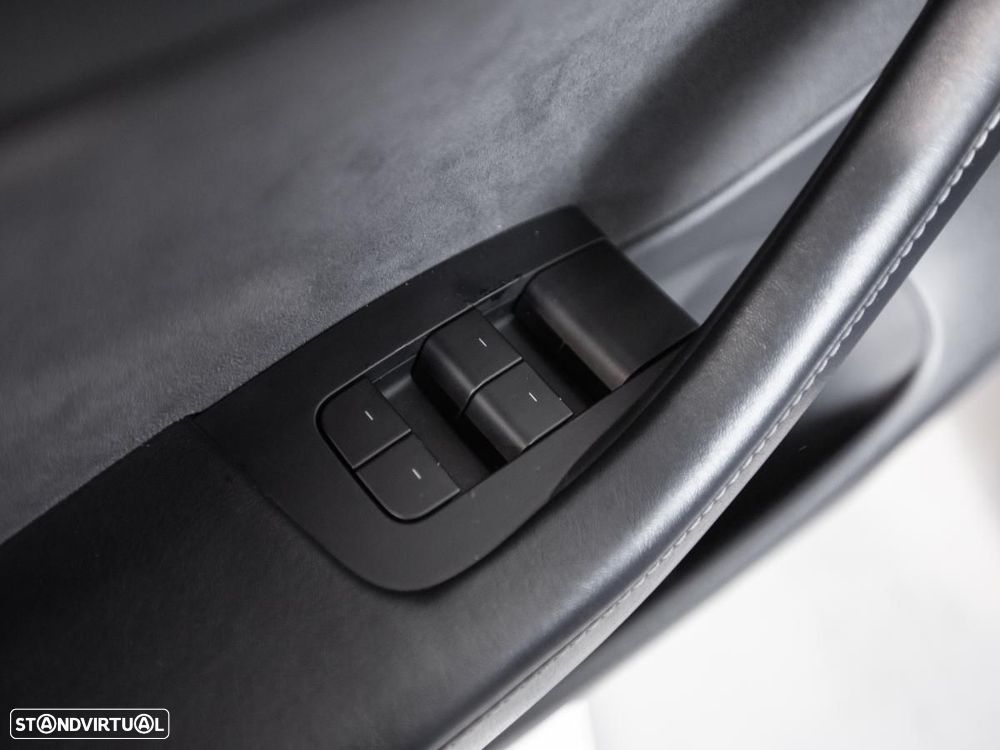 Tesla Model 3 Long Range Tração Integral - 13