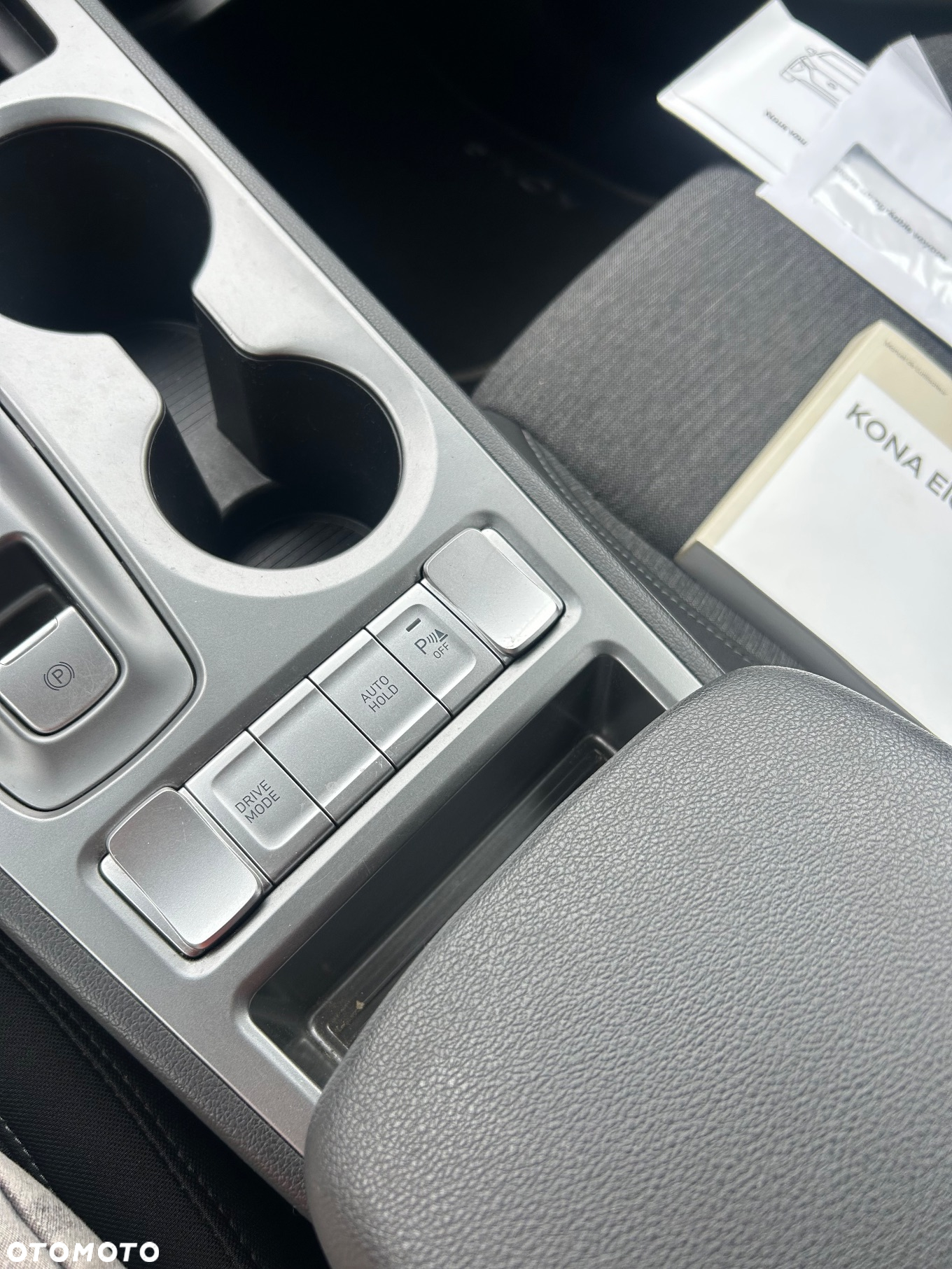 Hyundai Kona Electric 39kWh Premium - 29