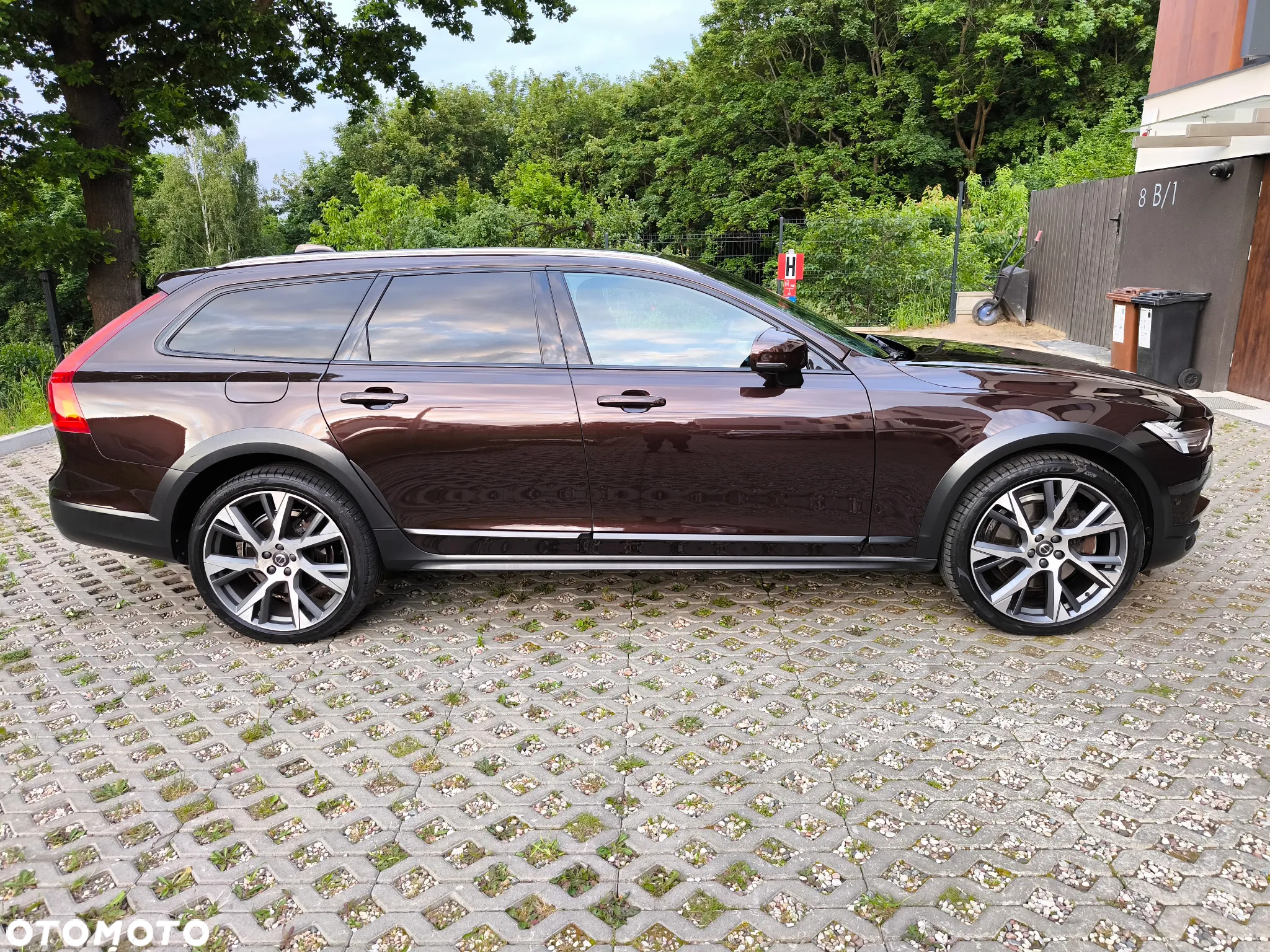 Volvo V90 - 2
