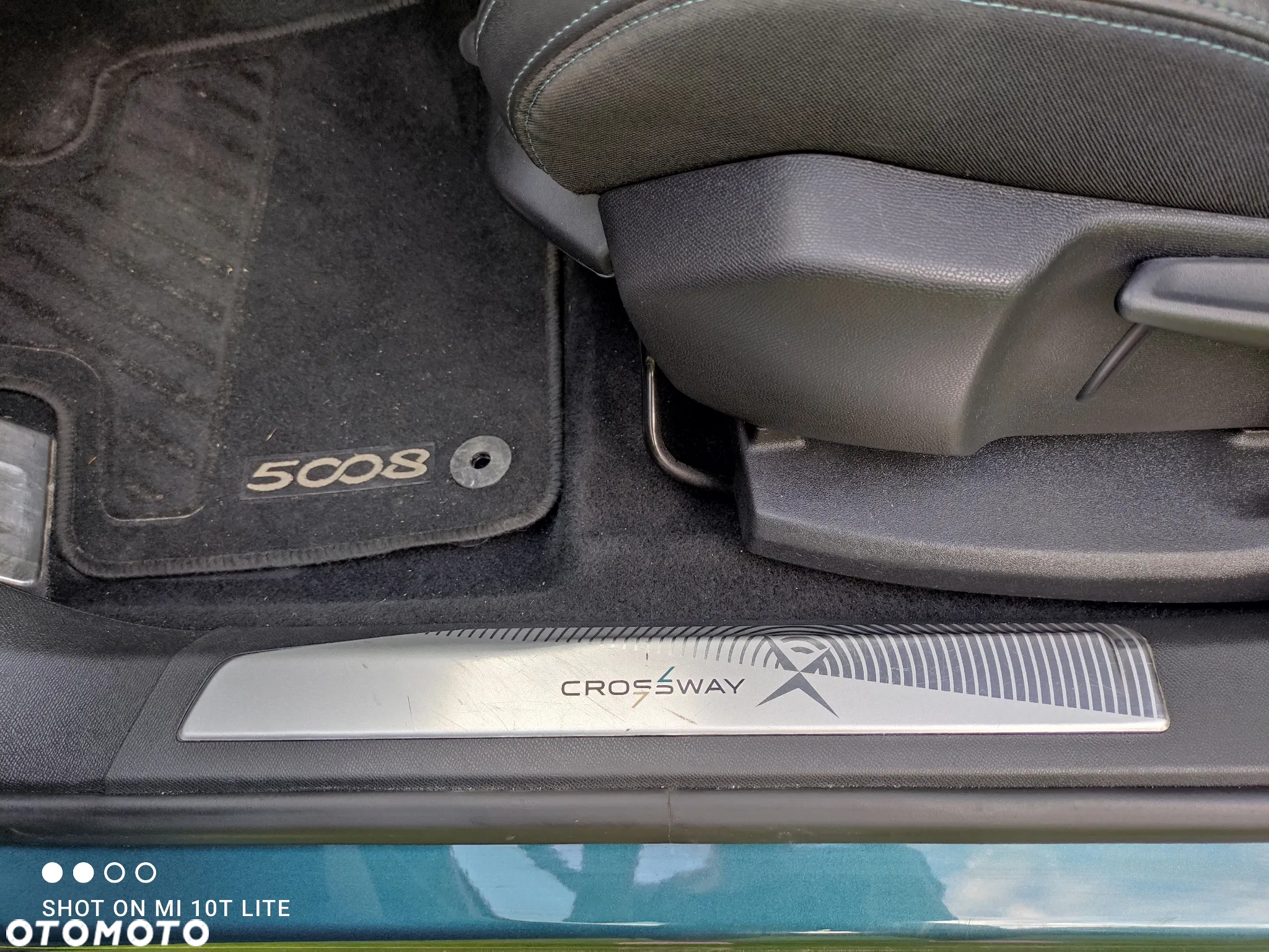 Peugeot 5008 PureTech 180 EAT8 Stop & Start Crossway - 33